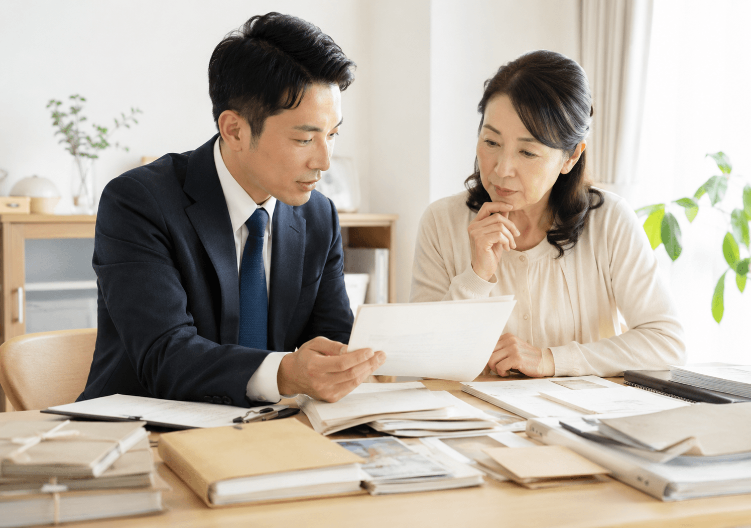 相続手続き代行費用に含まれる故人宛の資料調査